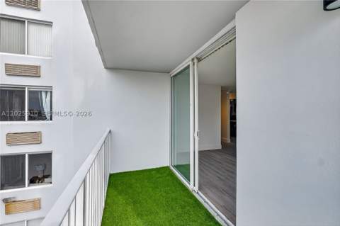 1255 Collins Ave 504, Miami Beach FL - photo 21 of 33