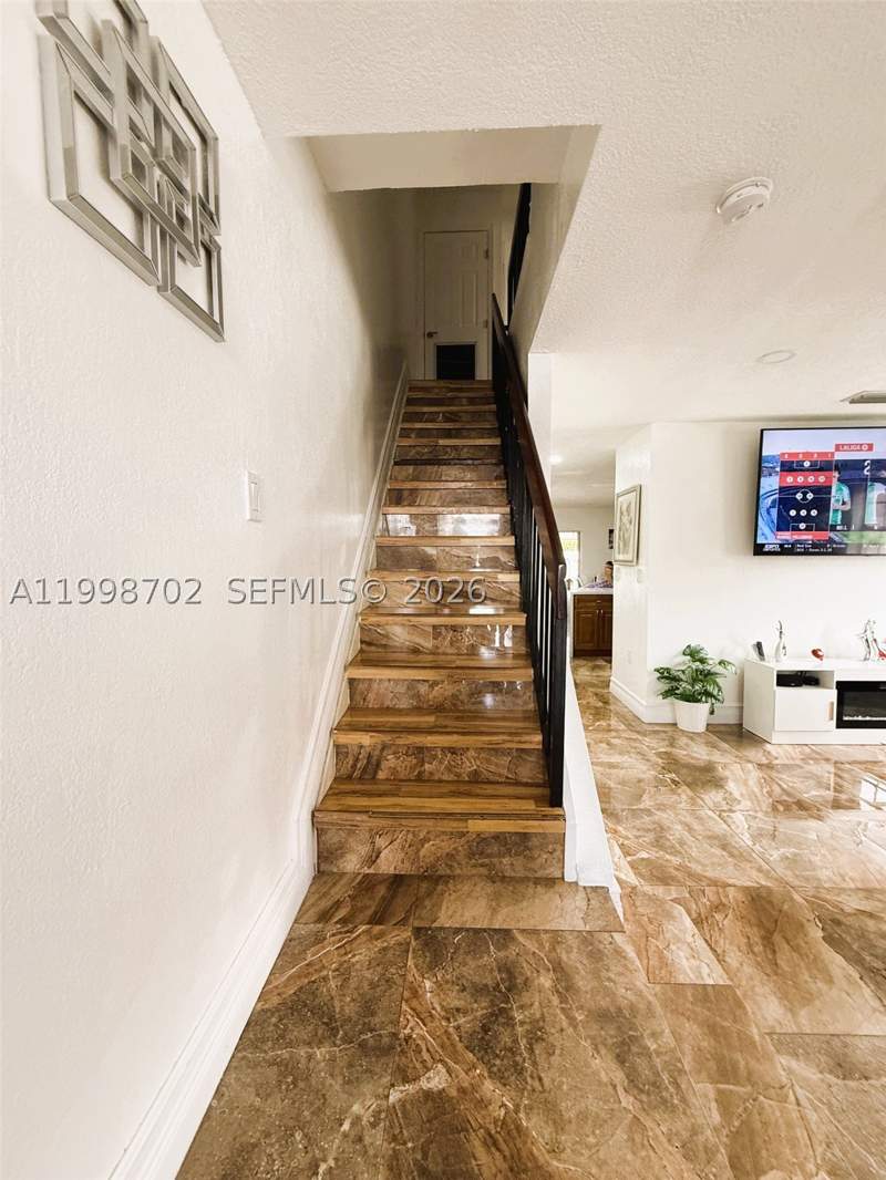 3 bedroom Townhouse at 6217 SW 128th Pl, Sunset Harbour Sec Vi, Miami — photo 5