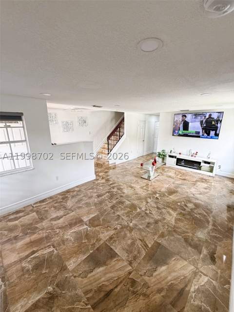 6217 SW 128th Pl, Miami FL - photo 9 of 47