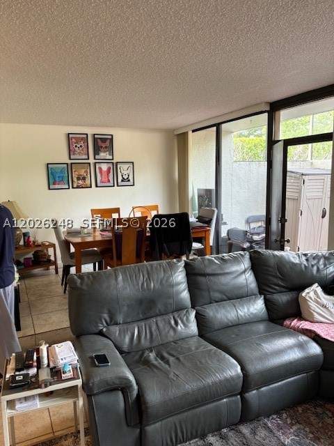 2 bedroom Townhouse at 3190 Bird Ave 15, Jackson Peacocks Sub 3-18, Coconut Grove — photo 5