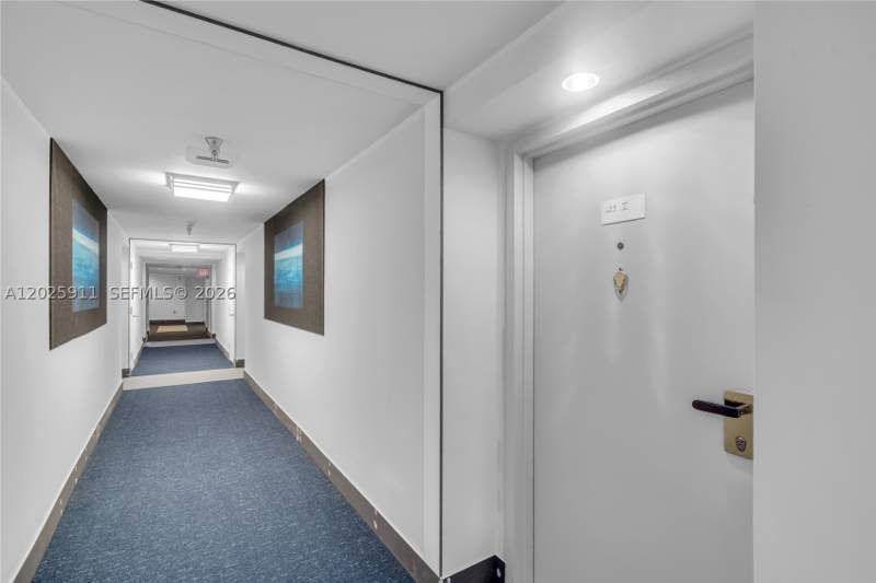 1 bedroom Condominium at 555 NE 15th St 23I, Venetia Condo, Miami — photo 4