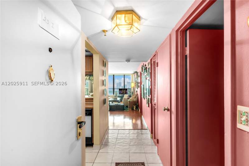 1 bedroom Condominium at 555 NE 15th St 23I, Venetia Condo, Miami — photo 5