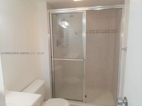 100 Bayview Dr 208, Sunny Isles Beach FL - photo 14 of 35