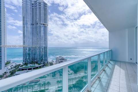 100 Bayview Dr 208, Sunny Isles Beach FL - photo 18 of 35