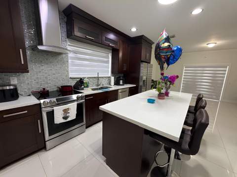 1361 NE 42nd Avenue, Homestead FL - photo 9 of 11