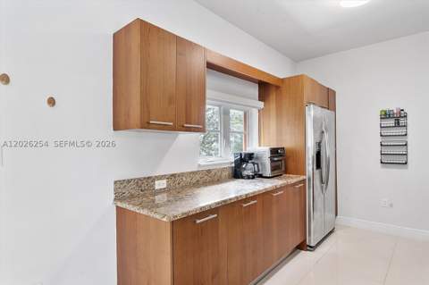 2704 NE 184th Ter, Aventura FL - photo 17 of 57