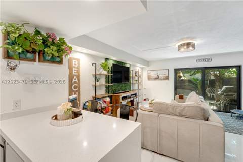 3214 W Trade Ave Iii-5, Miami FL - photo 9 of 28
