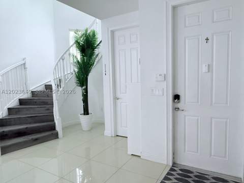 9907 NW 87th Ter, Doral FL - photo 10 of 29