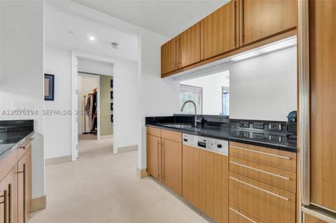 1425 Brickell Ave 51A, Miami FL - photo 9 of 31