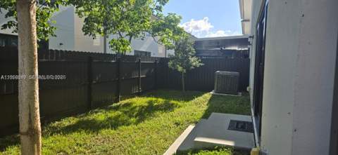 1159 NW 3rd St, Florida City FL - photo 14 of 35
