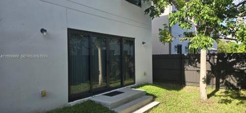 1159 NW 3rd St, Florida City FL - photo 9 of 35