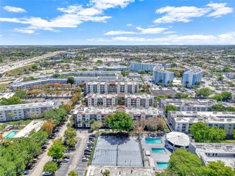 11060 SW 196th St 301, Cutler Bay FL - photo 9 of 12
