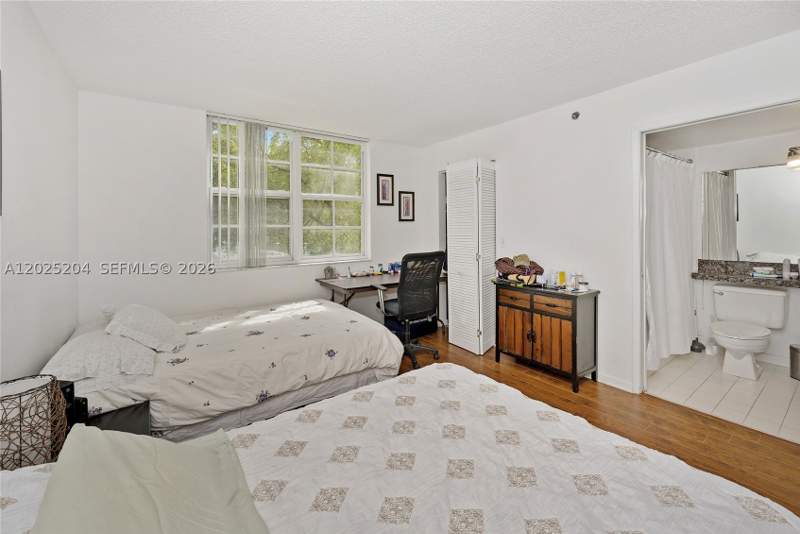 2 bedroom Condominium at 19555 E Country Club Dr 8408, The Yacht Club At Aventur, Aventura — photo 5