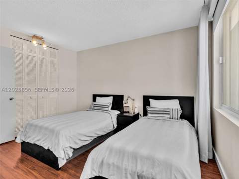 5401 Collins Ave 107, Miami Beach FL - photo 20 of 44