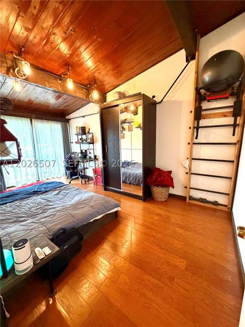 19440 NE 26th Ave 52B, Miami FL - photo 15 of 31
