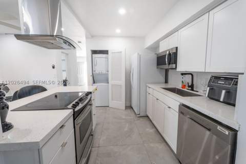 711 85th St, Miami Beach FL - photo 15 of 21