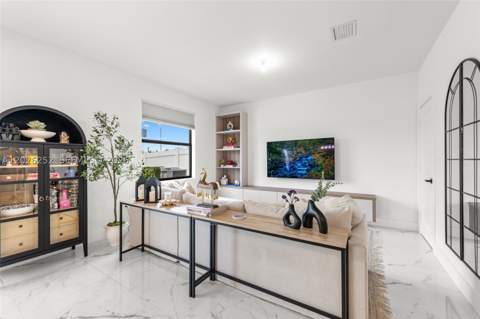 577 NW 204th St, Miami Gardens FL - photo 13 of 35