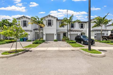 577 NW 204th St, Miami Gardens FL - photo 6 of 35