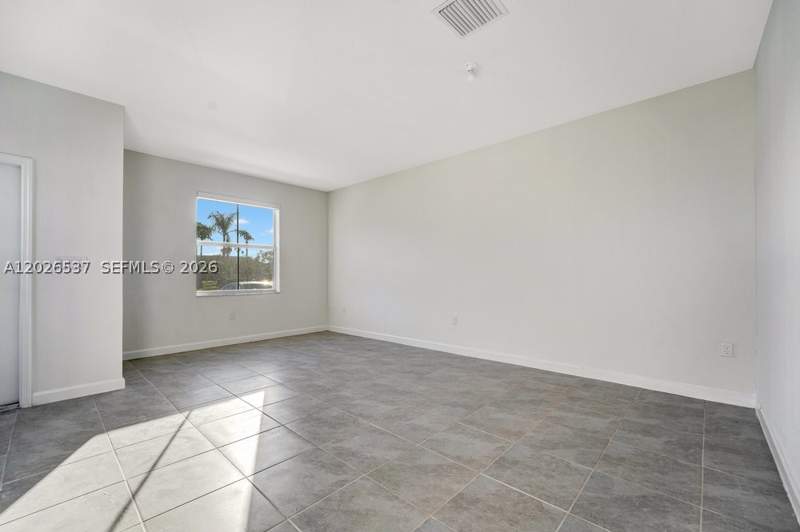3 bedroom Villa at 1716 SE 26th Rd 1716, Homestead Park Of Commerc, Homestead — photo 5