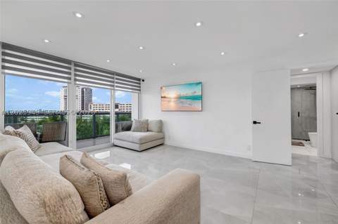 100 Bayview Dr 503, Sunny Isles Beach FL - photo 9 of 48