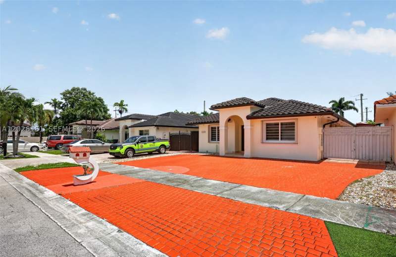 3 bedroom SingleFamilyResidence at 12718 NW 6th Ln, Roel Sub, Miami — photo 3