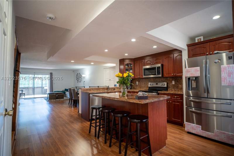 2 bedroom Condominium at 10052 NW 41st St 51-5, Villas Of Amberwood Condo, Doral — photo 3