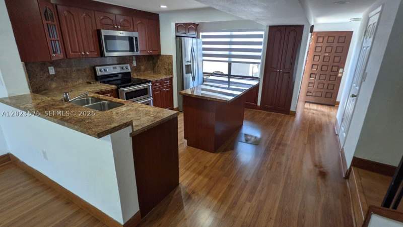 2 bedroom Condominium at 10052 NW 41st St 51-5, Villas Of Amberwood Condo, Doral — photo 4
