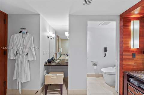 6801 Collins Ave 708, Miami Beach FL - photo 20 of 56