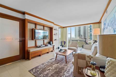 6801 Collins Ave 708, Miami Beach FL - photo 8 of 56