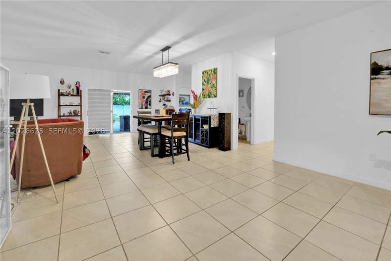 3 bedroom SingleFamilyResidence at 21460 SW 127th Pl, Siena North, Miami — photo 3