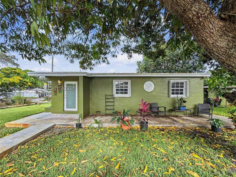 2 bedroom SingleFamilyResidence at 1901 NW 153rd St, 1ST ADDN TO MAGNOLIA SUB, Miami Gardens — photo 2