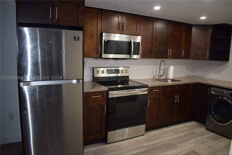 1 bedroom Condominium at 777 SW 9th Ave 420, El Bosque At Little Havan, Miami — photo 3