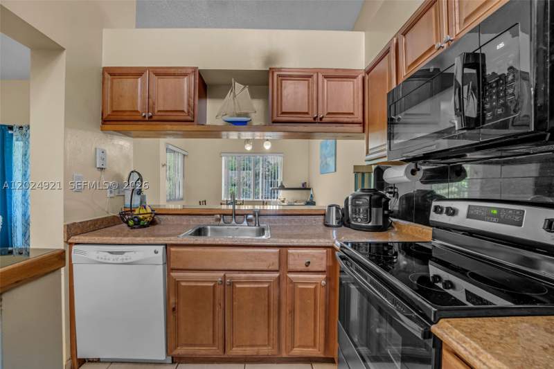 2 bedroom Condominium at 14018 SW 91st Ter 14018, Parc Vista Condo, Miami — photo 4