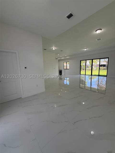 9630 SW 208th Ter, Cutler Bay FL - photo 15 of 26