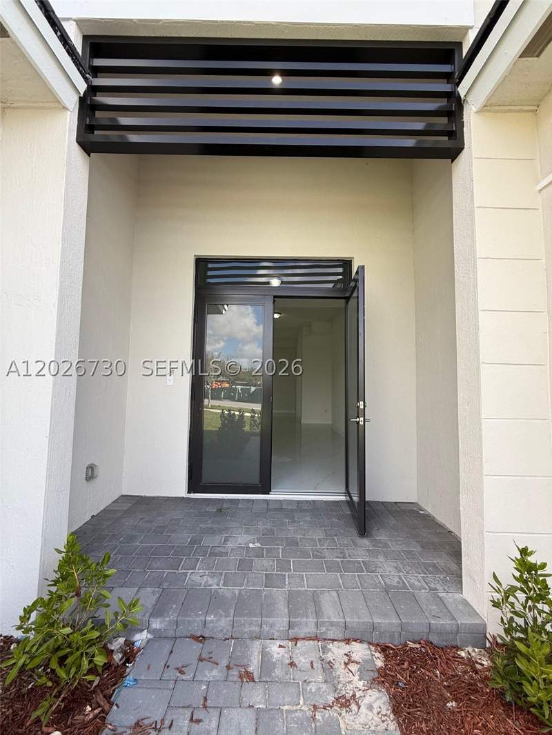 4 bedroom SingleFamilyResidence at 9630 SW 208th Ter, Century at Cutler Bay, Cutler Bay — photo 4