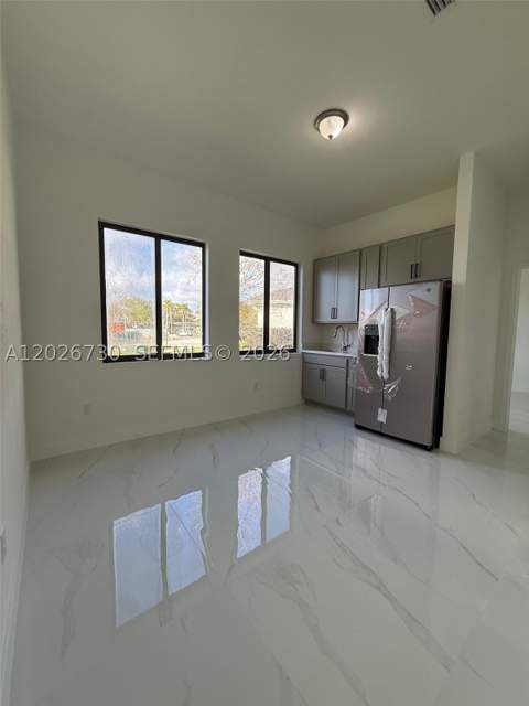 9630 SW 208th Ter, Cutler Bay FL - photo 8 of 26