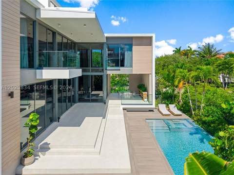 571 Glenridge Rd, Key Biscayne FL - photo 20 of 45