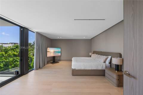 571 Glenridge Rd, Key Biscayne FL - photo 9 of 45