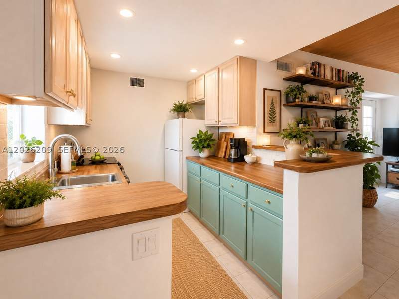 1 bedroom Condominium at 910 Jefferson Ave 5C, 910 Jefferson Towers Cond, Miami Beach — photo 2