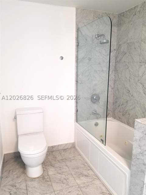6580 Indian Creek Dr 201, Miami Beach FL - photo 15 of 32
