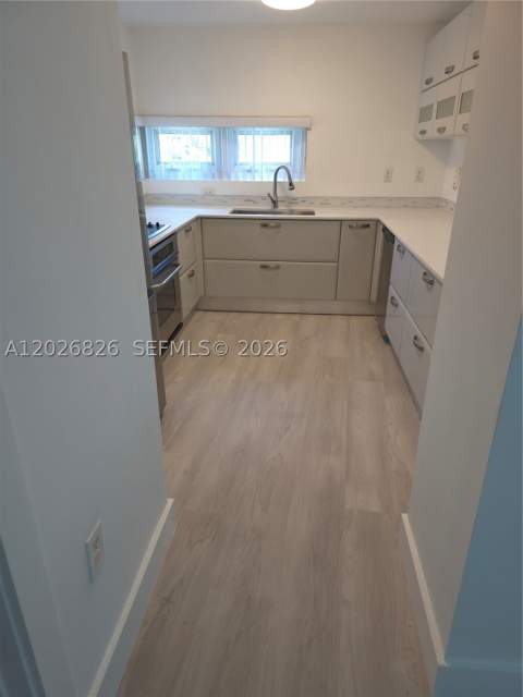 6580 Indian Creek Dr 201, Miami Beach FL - photo 7 of 32