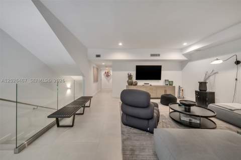 10659 NE Quaybridge Ct C5, Miami FL - photo 11 of 40