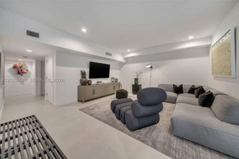 10659 NE Quaybridge Ct C5, Miami FL - photo 12 of 40