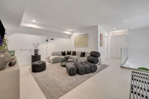 10659 NE Quaybridge Ct C5, Miami FL - photo 13 of 40