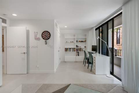 10659 NE Quaybridge Ct C5, Miami FL - photo 14 of 40