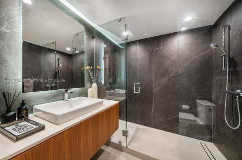 10659 NE Quaybridge Ct C5, Miami FL - photo 16 of 40