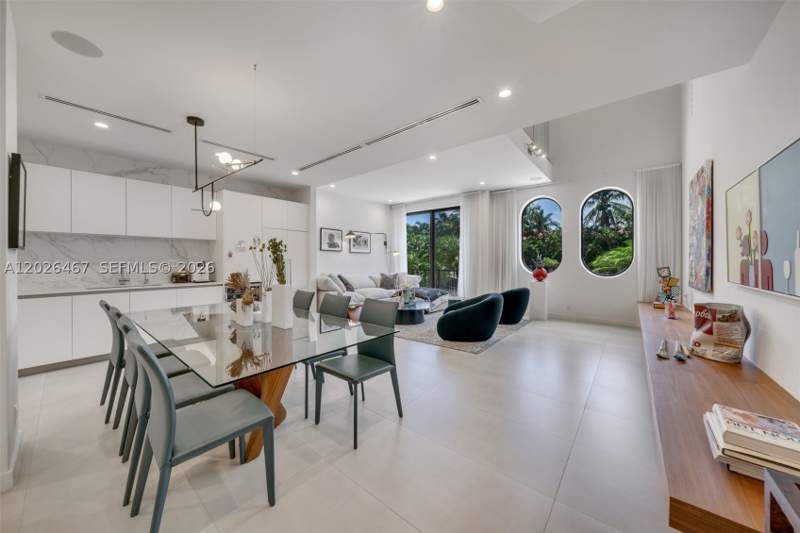 4 bedroom Townhouse at 10659 NE Quaybridge Ct C5, Towers Quayside Ct-Yard V, Miami — photo 5