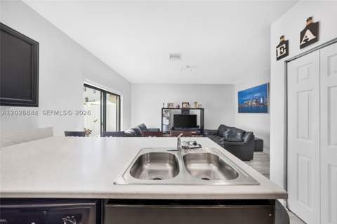 9381 W 33rd Ln, Hialeah FL - photo 12 of 35