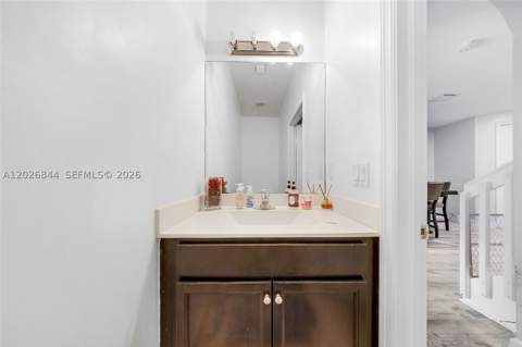 9381 W 33rd Ln, Hialeah FL - photo 6 of 35