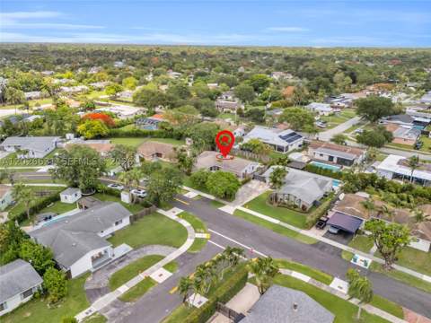 18645 SW 90th Ave, Cutler Bay FL - photo 17 of 19